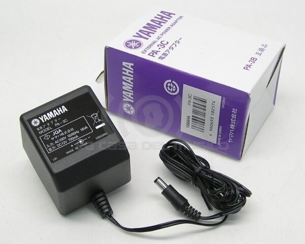 PA-3C Yamaha Adaptador Corriente 12V 1700mAh