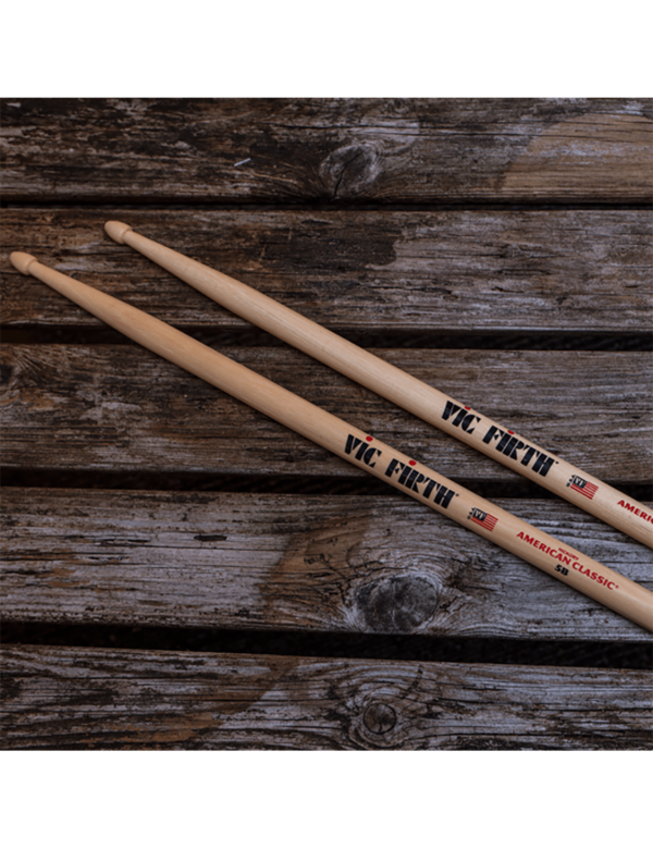 VIC FIRTH® 5B American Classic® Baqueta Punta Madera