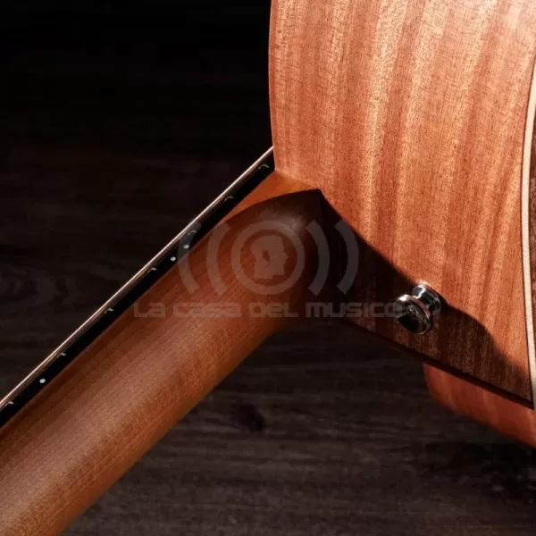 Guitarra electroacústica Taylor 24ce Grand Auditorium color natural