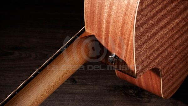 TAYLOR 14CE Guitarra electroacústica Grand Auditorium con corte y sin talón